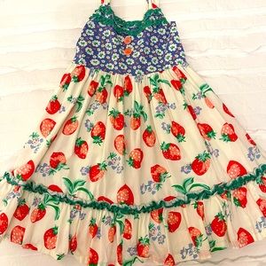 Beautiful Matilda Jane Strawberry Crumble dress in a hard to find size 6.